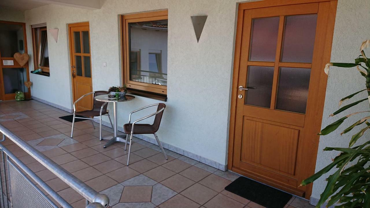 Gasthaus Zum Loewen Seckach Exterior foto